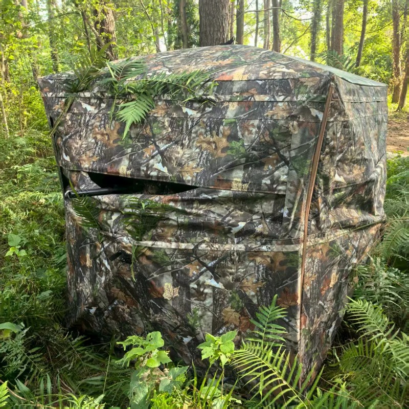 Tenda de Caça e Observação de  - Hunting And Camping In Forest avaliação e preço