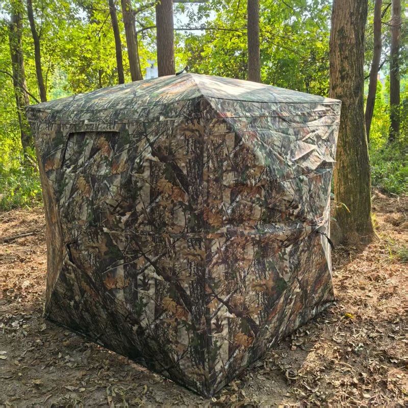 Tenda de Camping Camuflada par - Hunting And Camping In Forest avaliação e preço